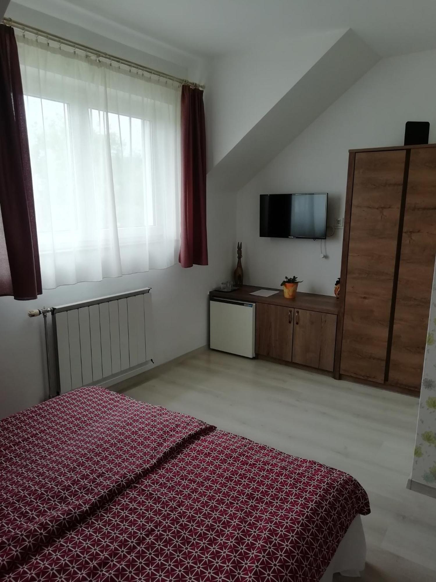 Katalin Vendeghaz Hotel Gyenesdiás Buitenkant foto