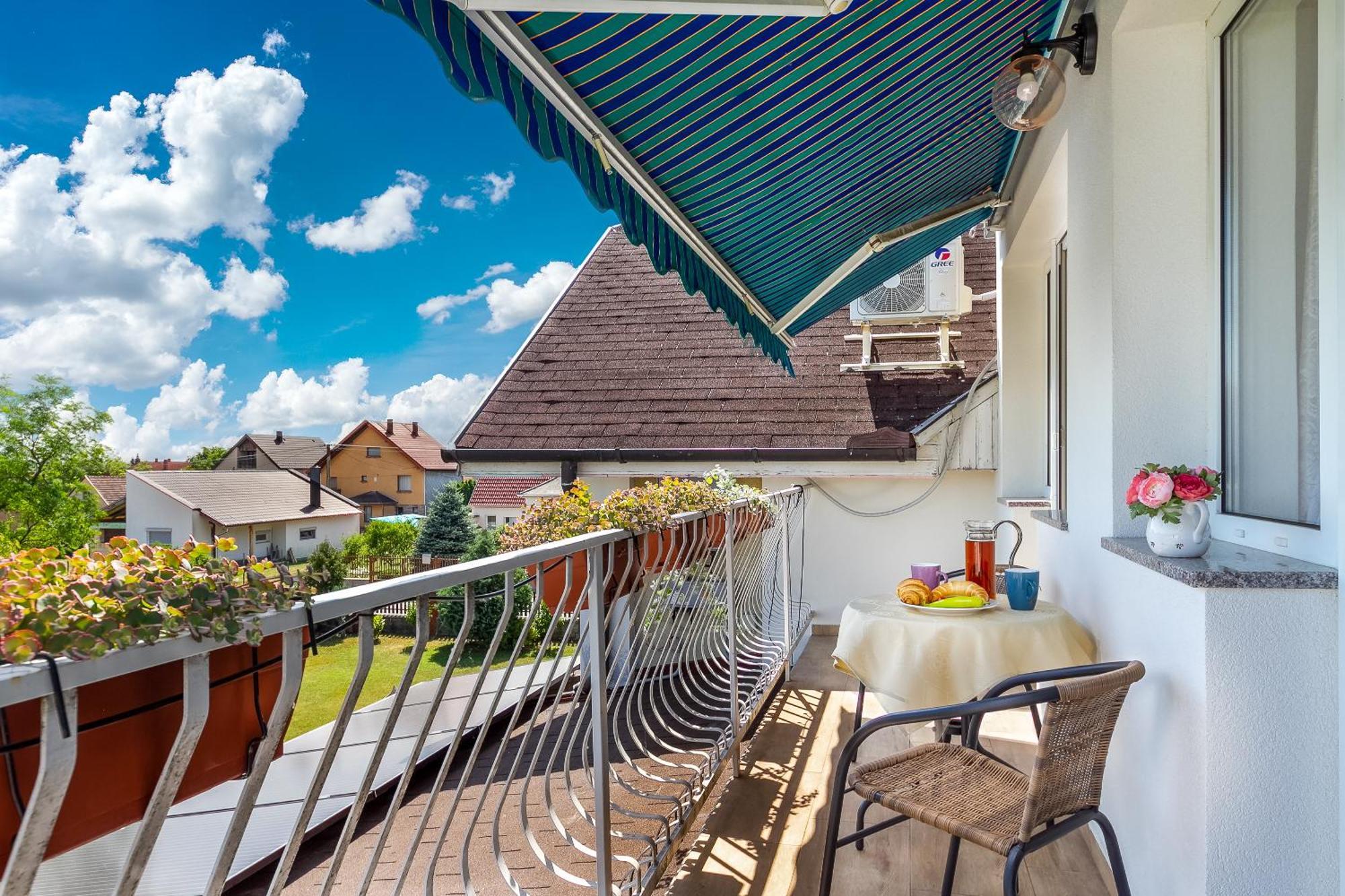 Katalin Vendeghaz Hotel Gyenesdiás Buitenkant foto